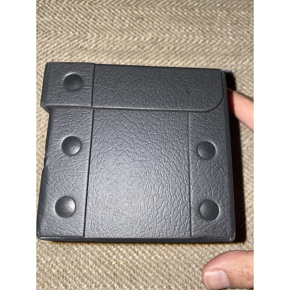 AUTHENTIC DIESEL BLACK SINGLE PRESENTATION WATCH BOX  And Watch‎ PILLOW